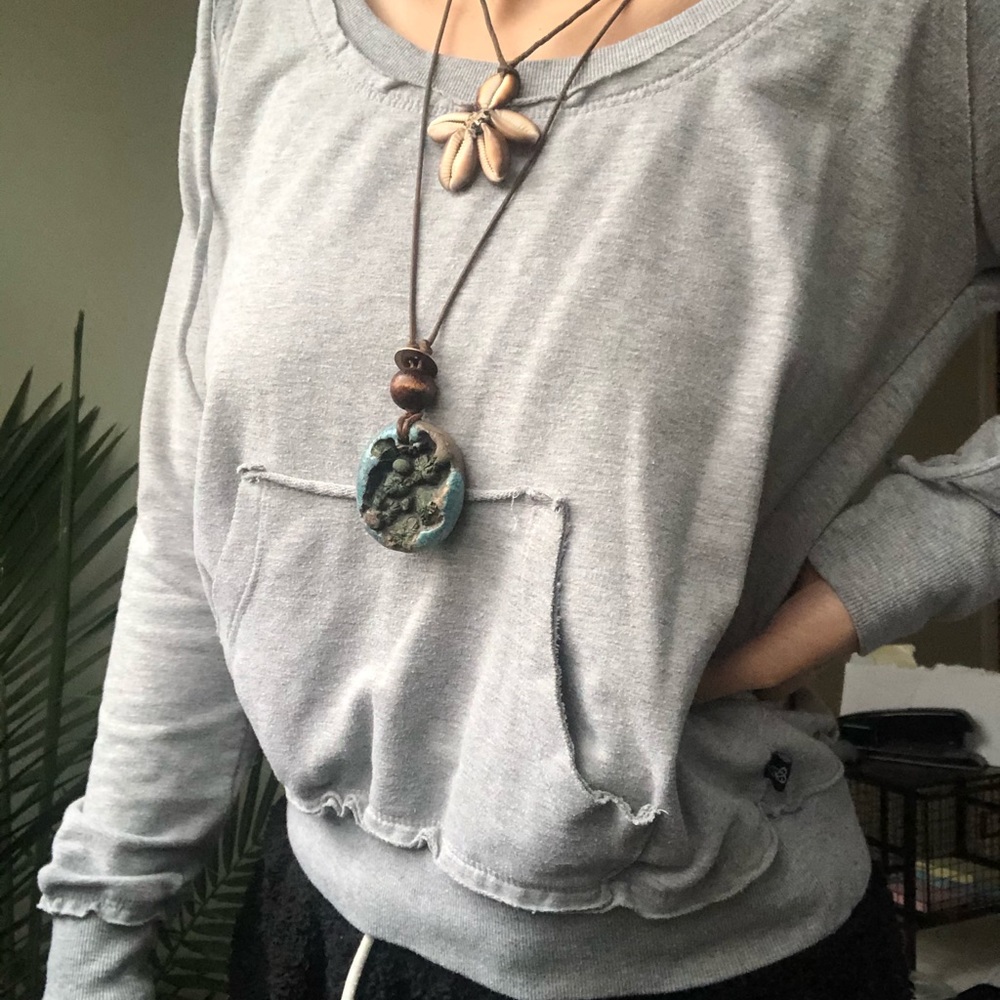 Short light grey hoodie